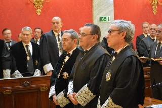 El nuevo magistrado de la Sala I con sus padrinos